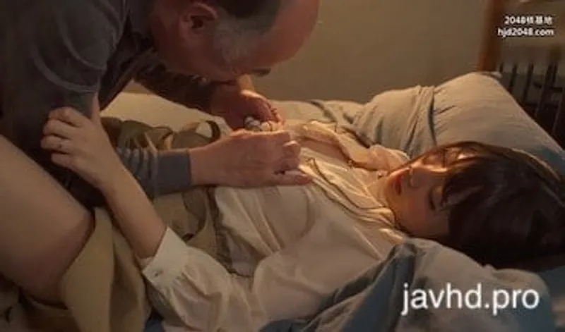 ông xã đi vắng vợ yêu bị lão già nhà bên hiếp suzu harumiya